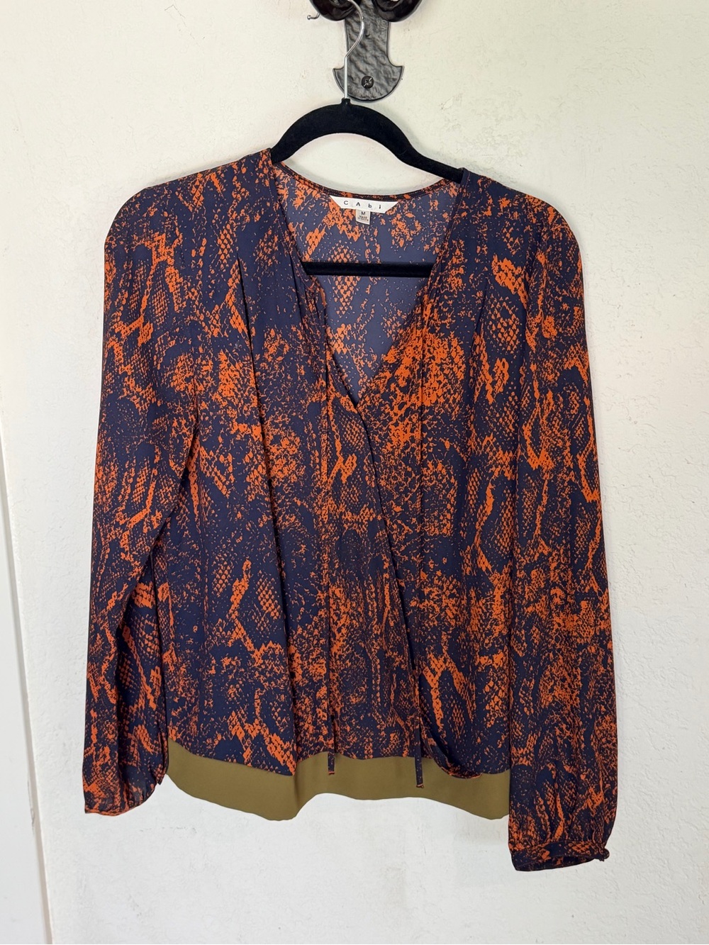 CAbi Border Wrap Blouse 101 Navy Orange Snakeskin Print Size M Long Sleeve